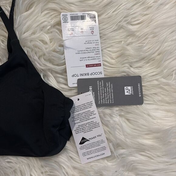 ✨Athleta Scoop Bikini Top in Black, NWT - Picture 5 of 9